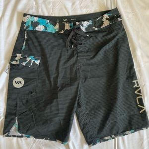 RVCA mens boardshort